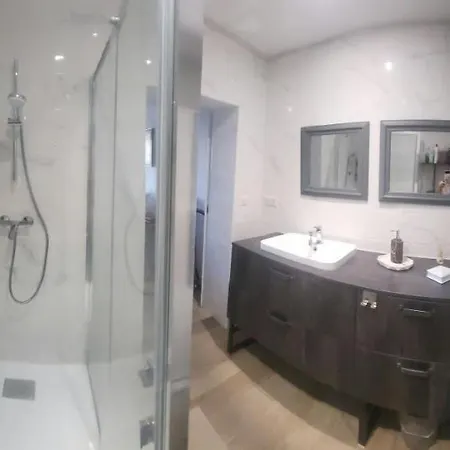 Superbe T2 Avec Balcons, Vieux Port, Hyper Centre Apartamento *